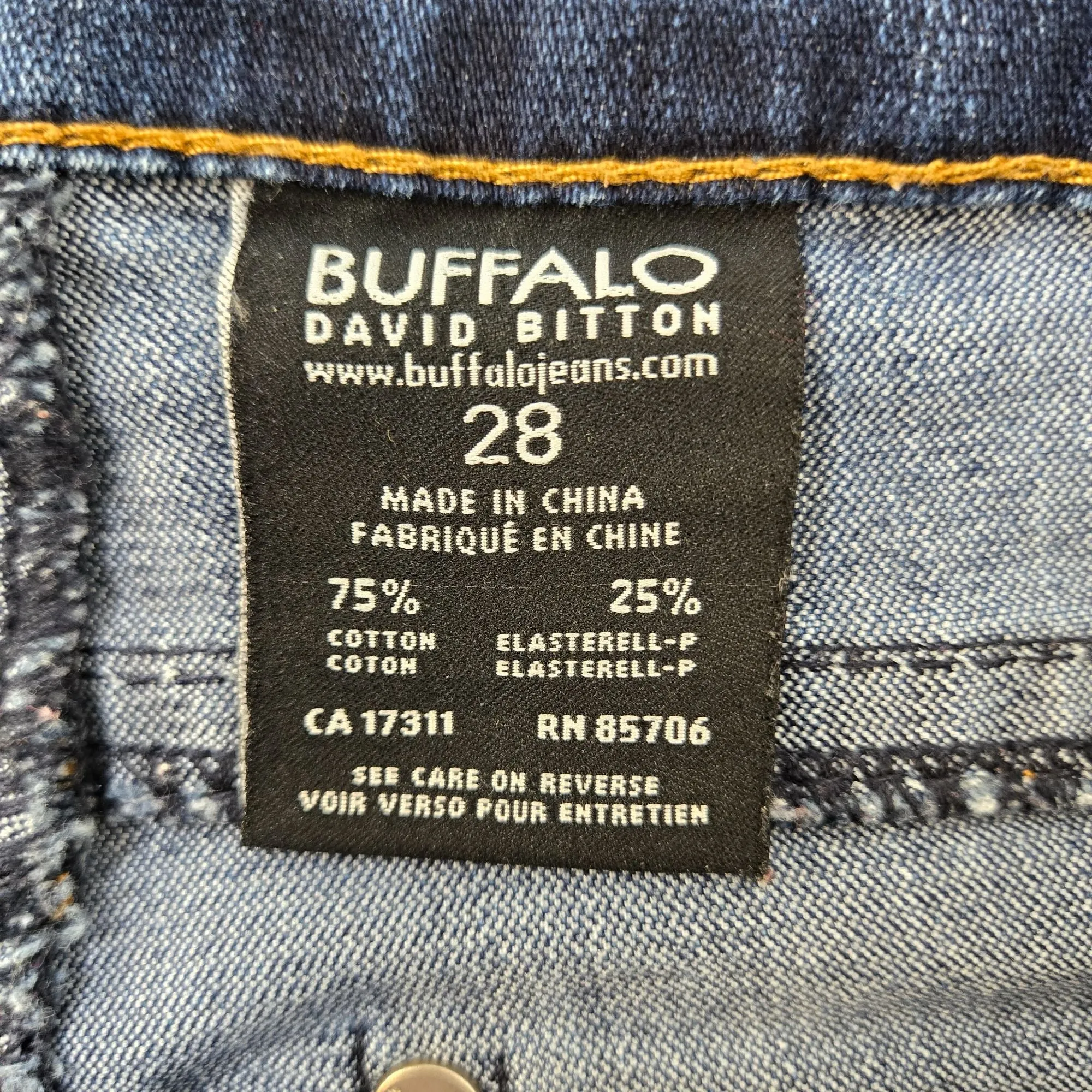 Buffalo David Bitton Mischa Low Rise Small Bootcut Jeans Size 28
