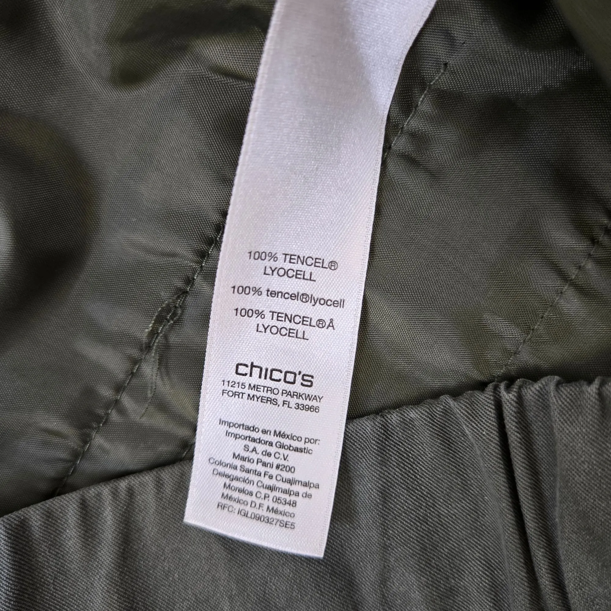 Chico's 100% Tencel Lyocell Cropped Skimmer Pants Size Chico's 2.5/Large