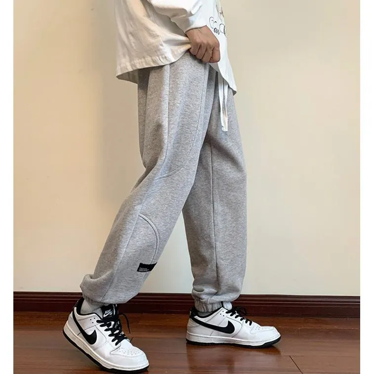 Loose Fit Knitted Tapered Drawstring Sweatpant