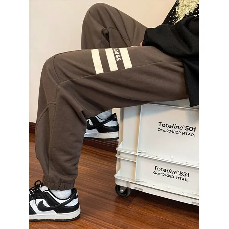 Loose Fit Knitted Tapered Drawstring Sweatpant