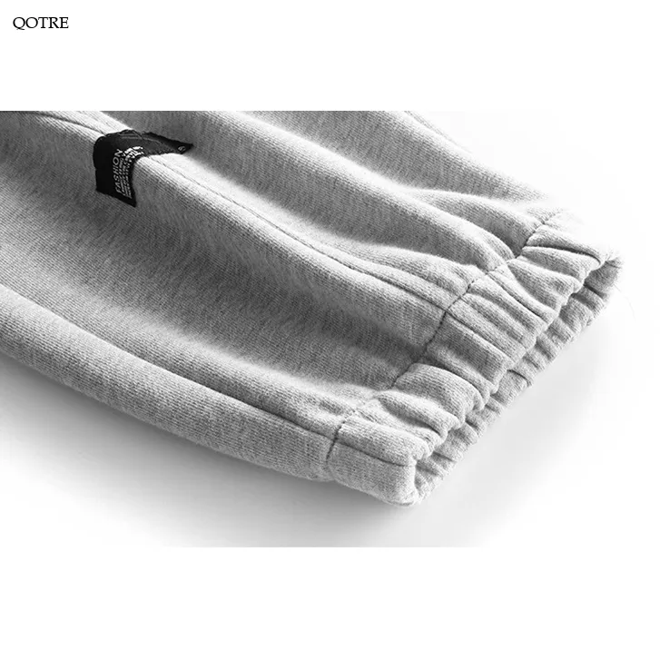 Loose Fit Knitted Tapered Drawstring Sweatpant