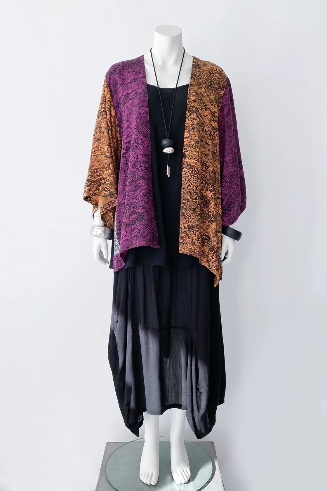 Short Kimono Jacket in Oshima Print Crinkle